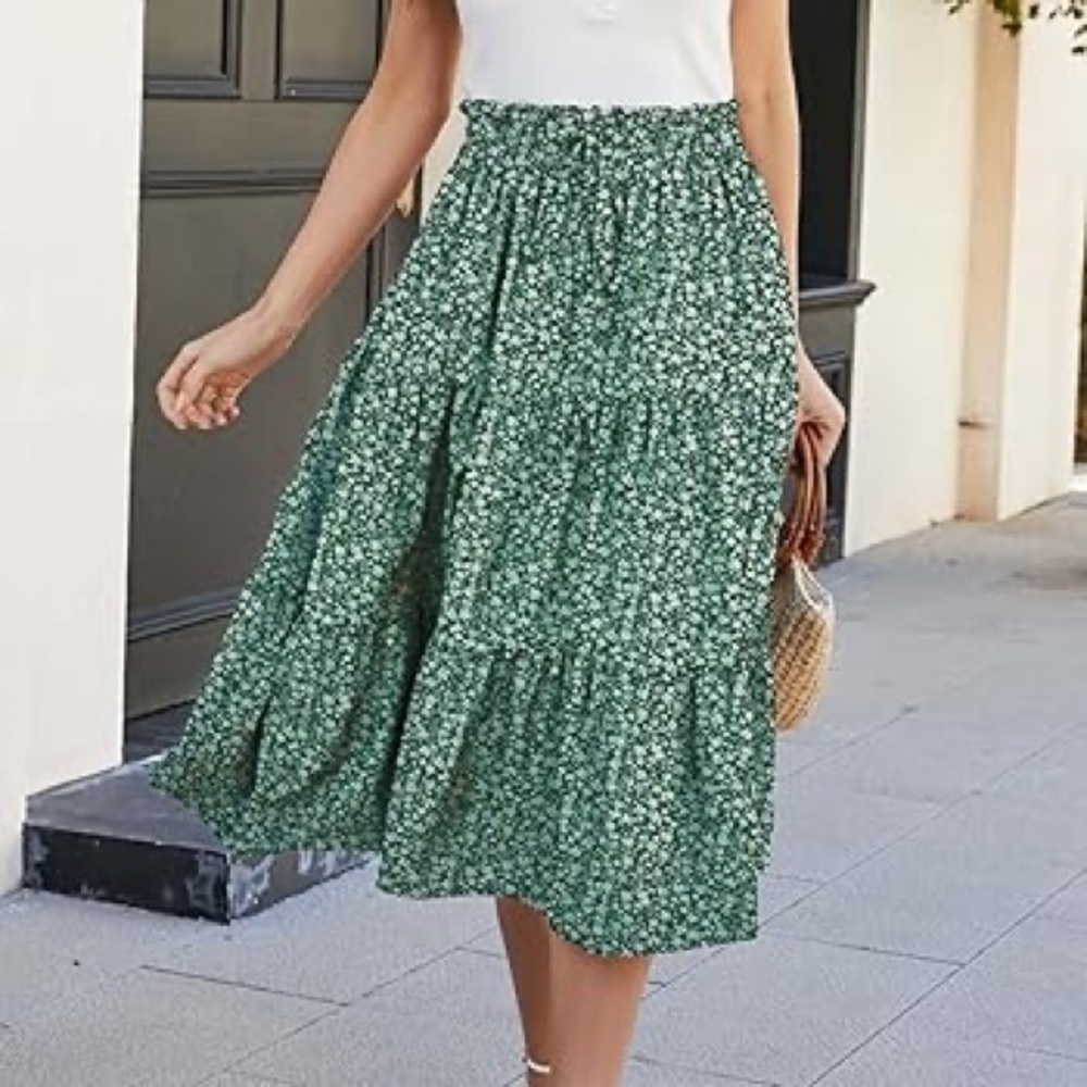 Universal Thread Green Floral Skirt